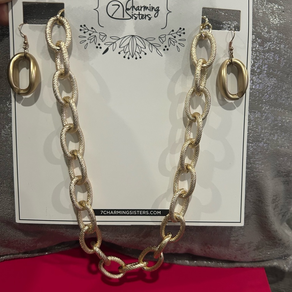 Gold Necklace and Earring (Fishhook) Set